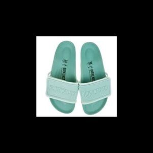 NWO Box Birkenstock Turquoise Tema Sandals Size 40